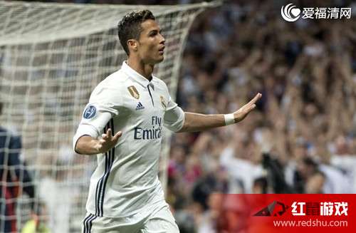  莱万德甲四百球里程碑助巴萨旧将闪耀  