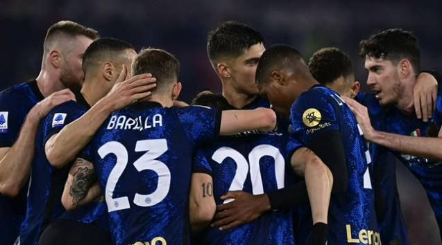  米兰双雄隔空较劲,AC米兰险胜保持对国际米兰压力